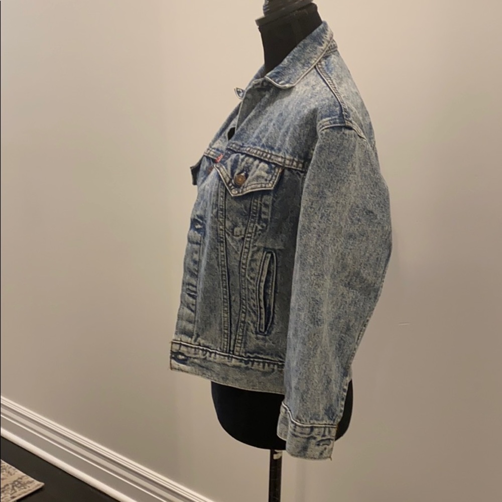 Levi’s Denim Jacket - Picture 3 of 4